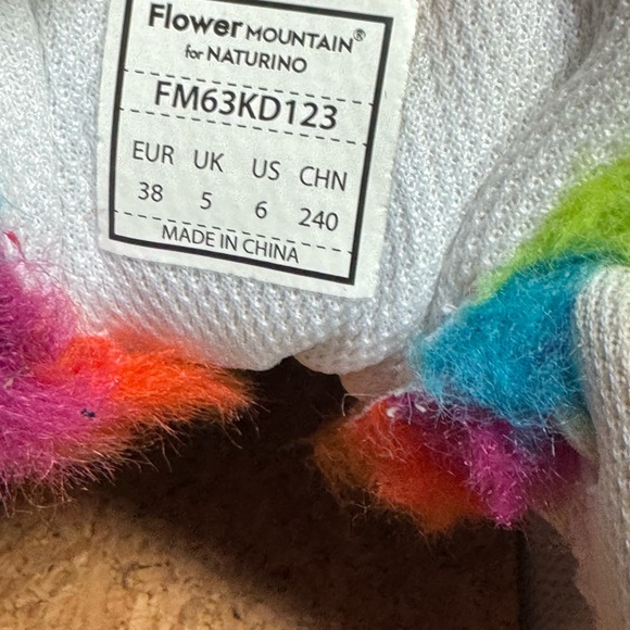 Naturino/Flower Mountain Colorful Furry Sneakers - Picture 9 of 12